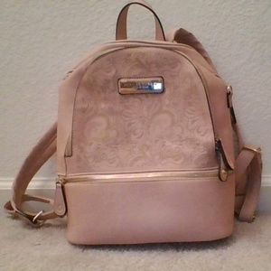 Andrew mark back pack